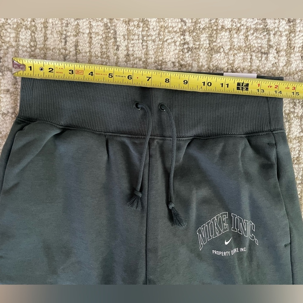 Nike Sportswear Phoenix Fleece High Waisted Wide Leg Sweatpants - Picture 4 of 10